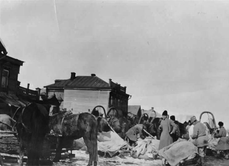 ARA distributing food to the people of Simbirsk. Corn shipped form the US.